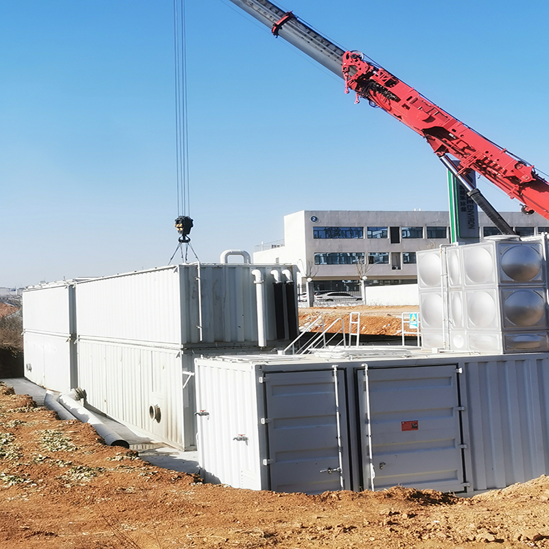 擔(dān)心MBR污水處理設(shè)備不達標(biāo)？我們以“專業(yè)工藝設(shè)計+設(shè)備生產(chǎn)+運營維護”全程負(fù)責(zé)，讓您高枕無憂?！